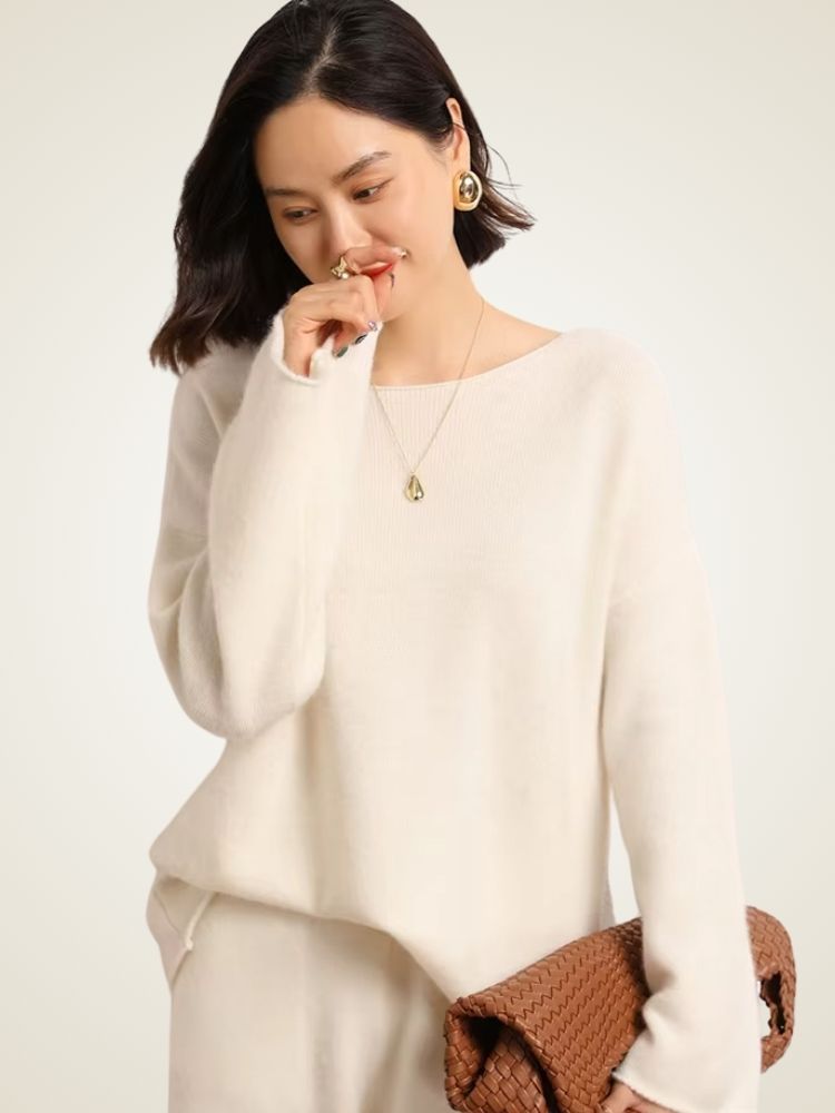 Chloe - Crewneck Cashmere Sweater