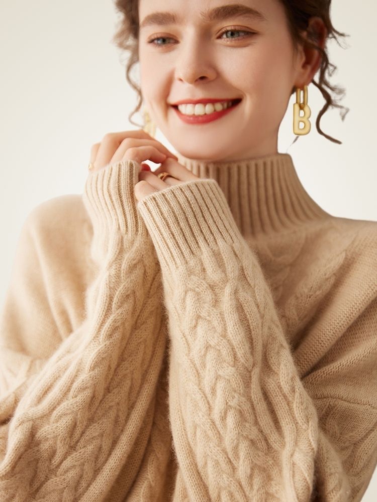 Odessa - Cable-Knit Cashmere Turtleneck