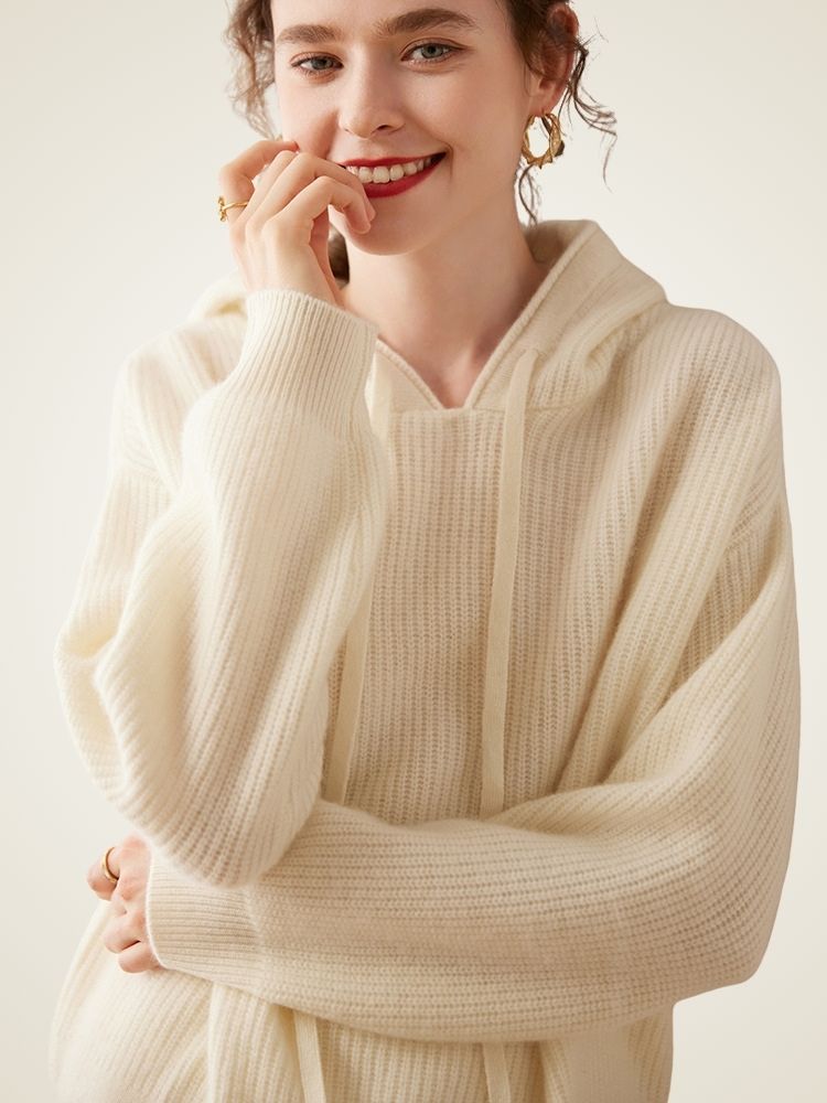 Johanna - Ribbed Cashmere Hoodie