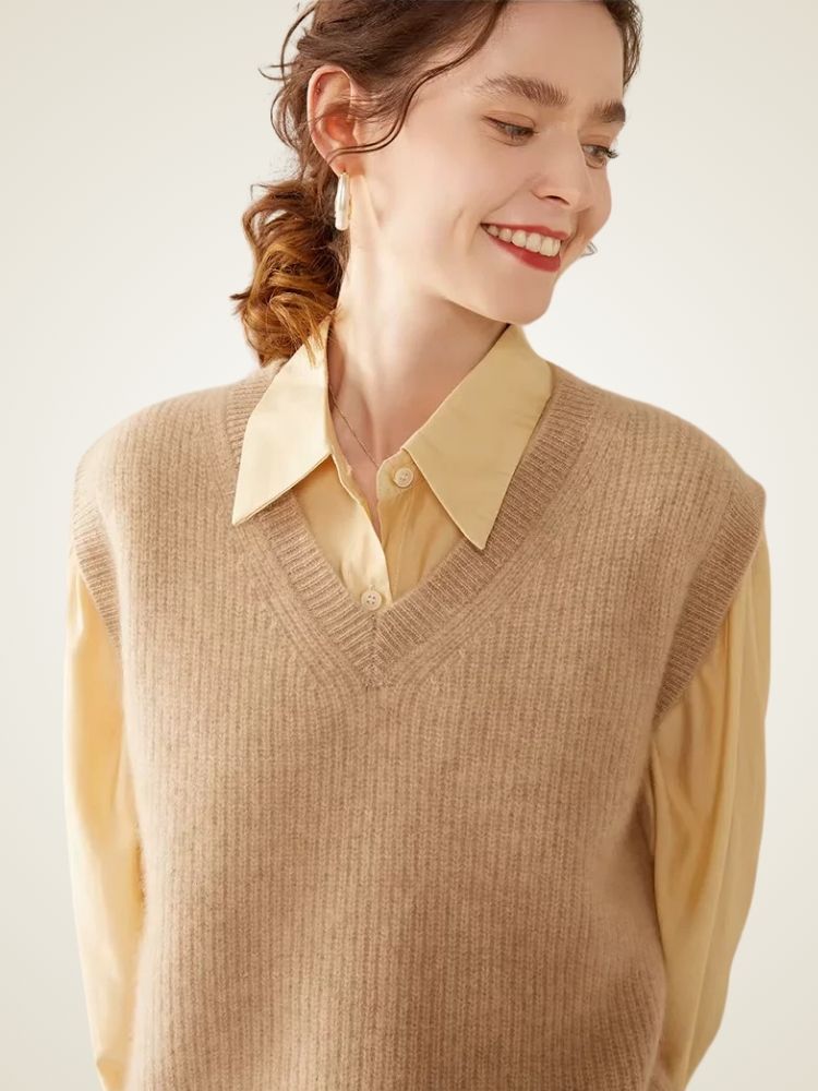 Kaelani - V Neck Cashmere Vest