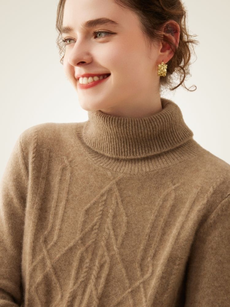 Oriana - Cable-Knit Cashmere Turtleneck