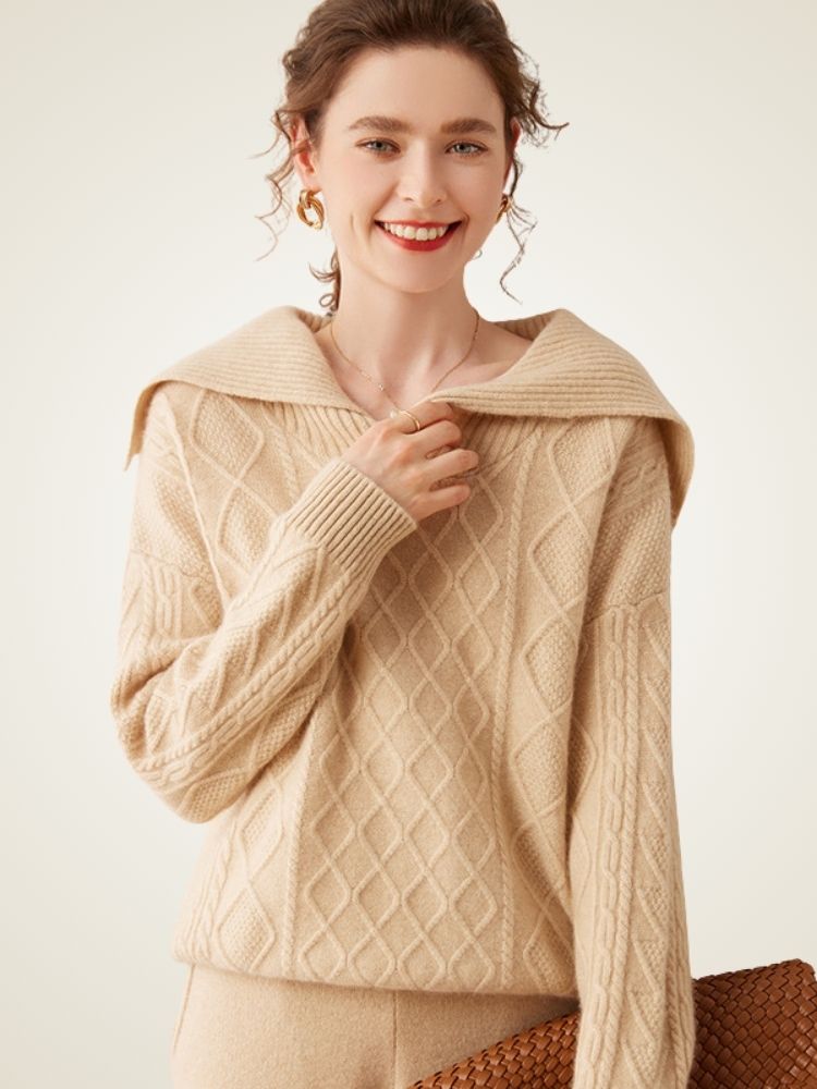 Taelira - Cable-Knit Cashmere Hoodie