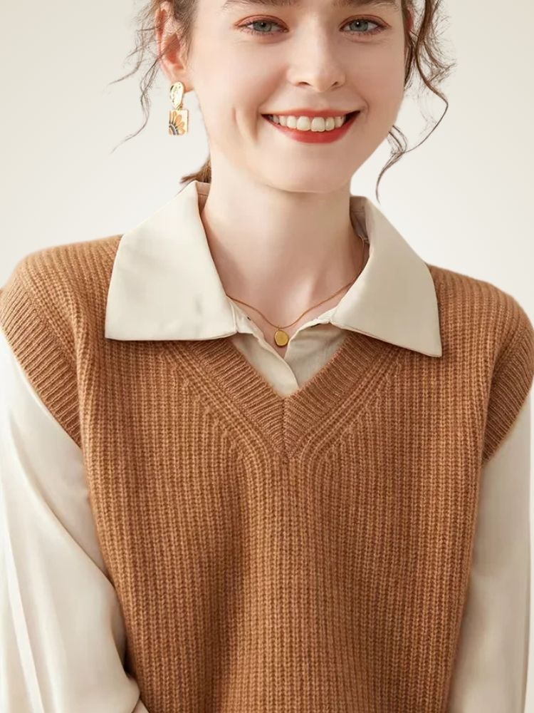 Kaelani - V Neck Cashmere Vest