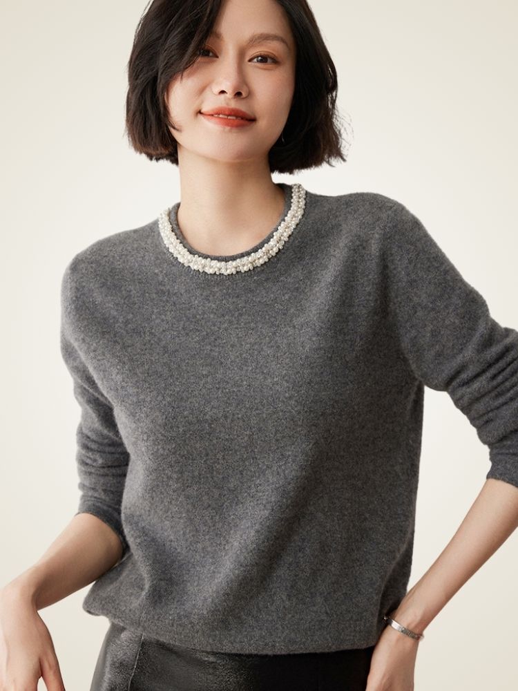 Kassindra - Pearl Collar Cashmere Sweater