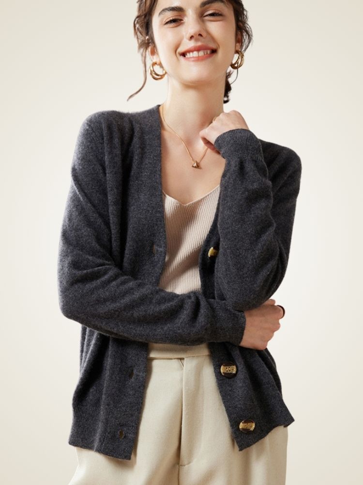 Avi - Classic Cashmere Buttoned Cardigan