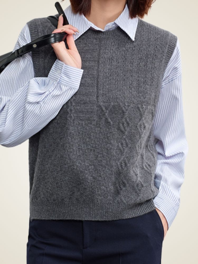 Alessia -  Round Neck Sweater Vest