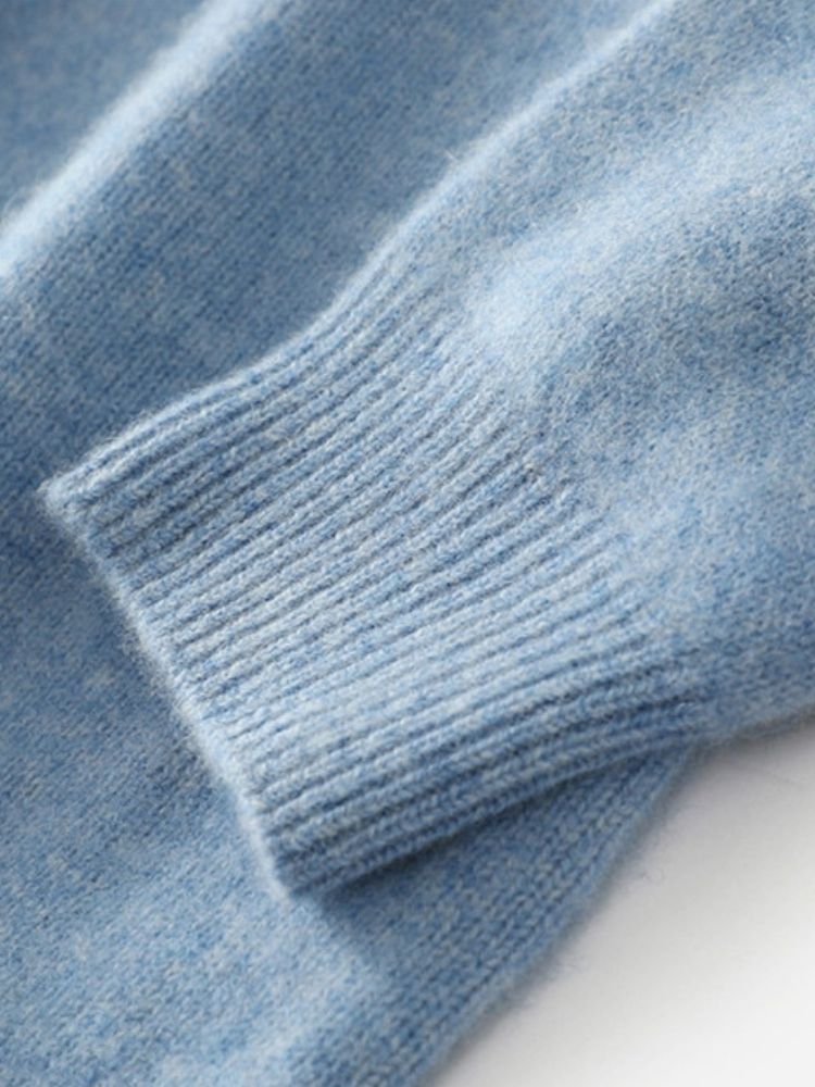 August - Crewneck Cashmere Sweater