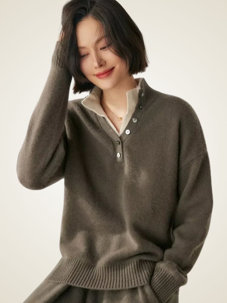 Stella - Double Collar Cashmere Sweater
