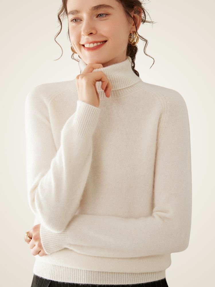 Lysandra - Classic Cashmere Turtleneck