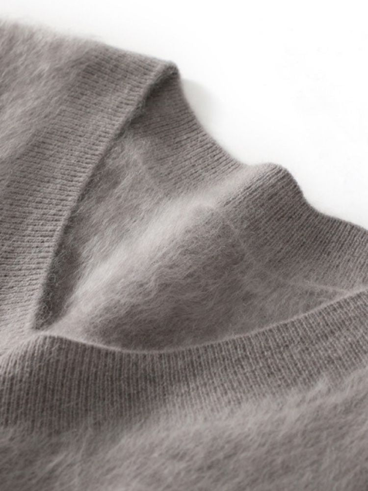 Anaria - V-Neck Cashmere Sweater